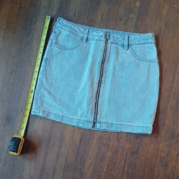 Kendall & Kylie Light Blue Denim Mini Skirt - Picture 10 of 11